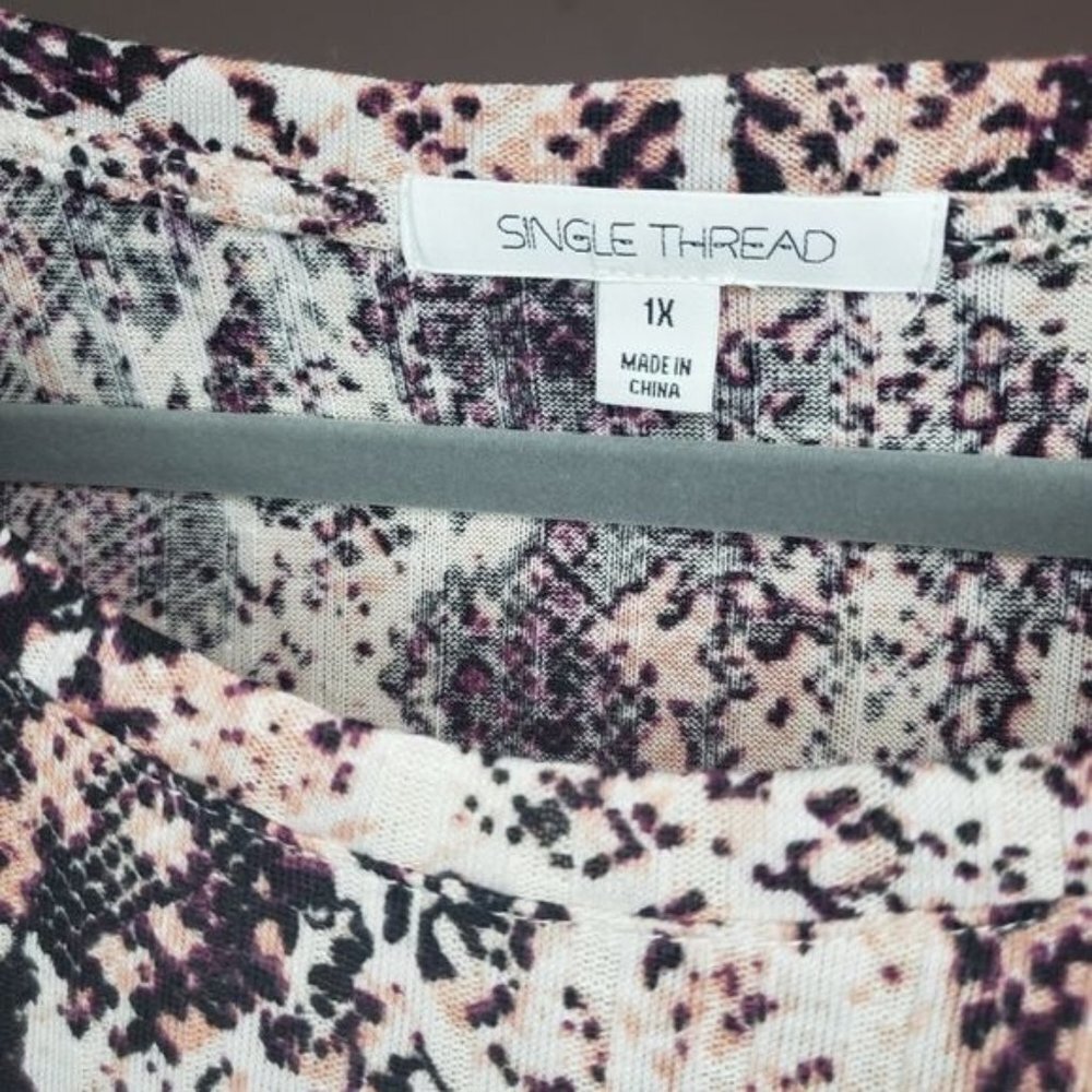 NWT Single Thread Twist Front Top - Picture 6 of 9